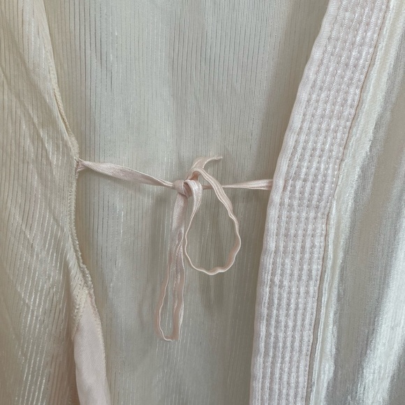 Vintage 80s Nylon Anthony Richards Long Lightweight Cream Robe with Pockets Larg - Picture 5 of 12